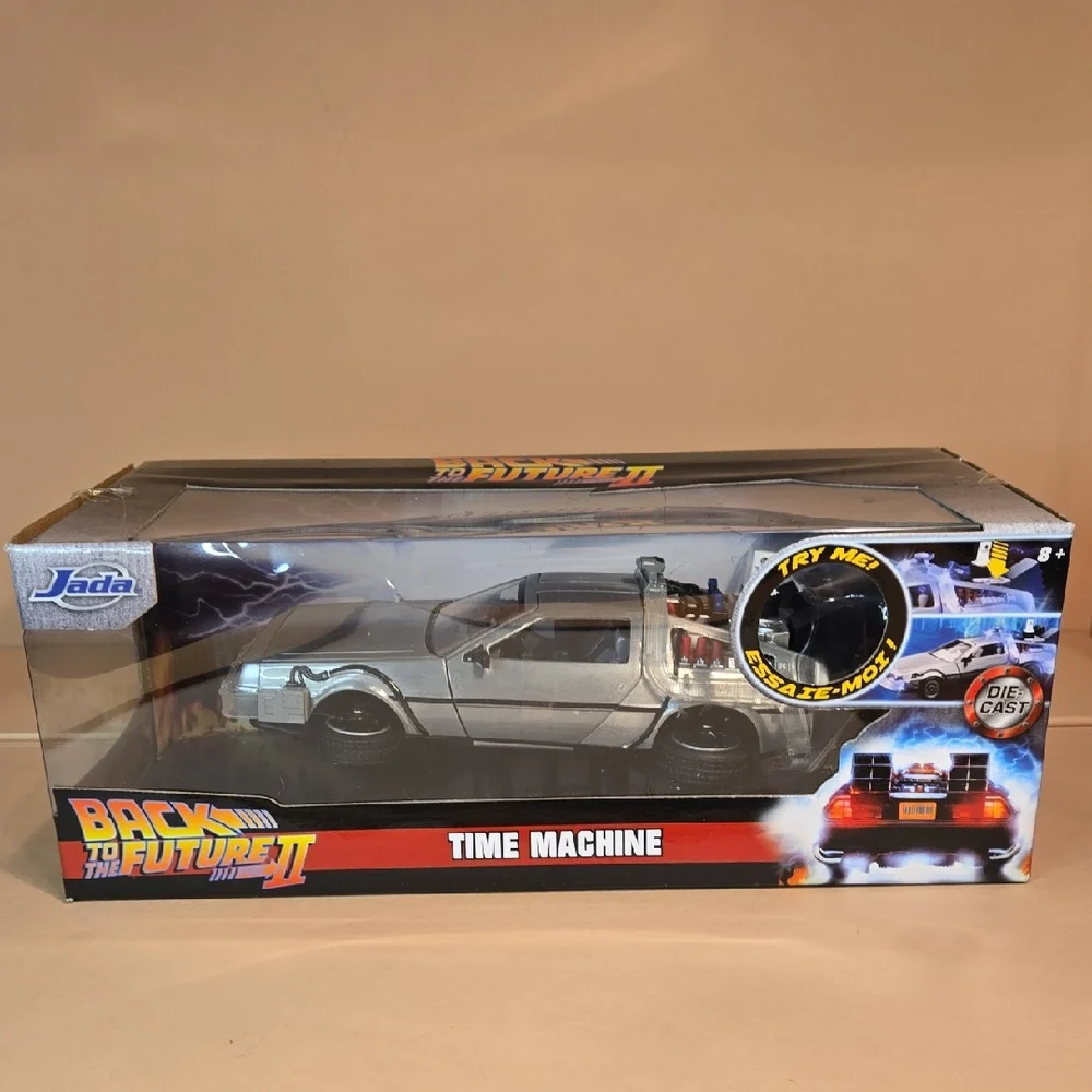 Jada 1/24 Scale 31468 Back To The Future Pt2 Delorean Time Machine